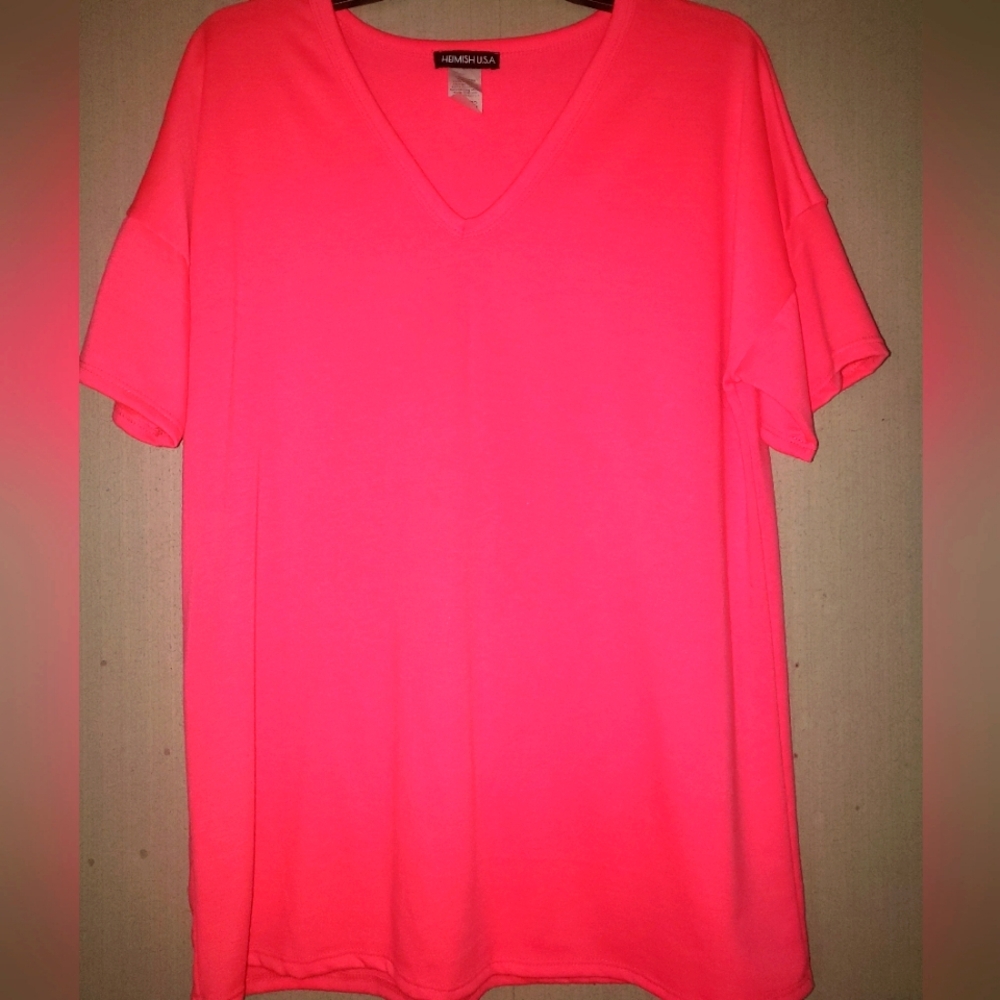 V-Neck Shirt Medium